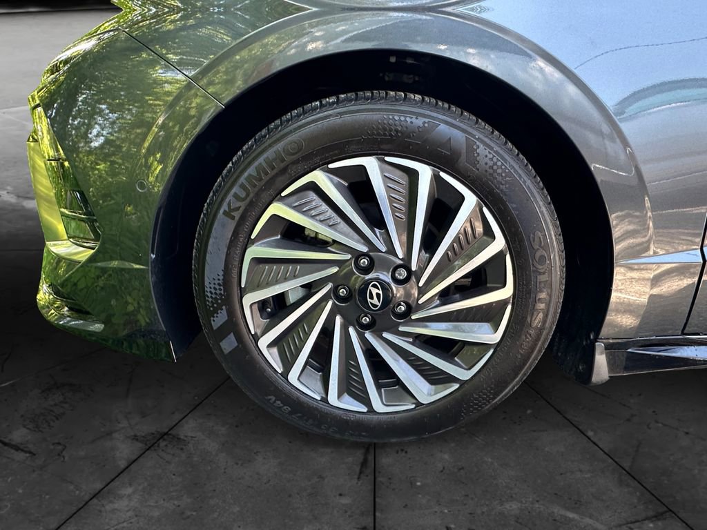 Used 2024 Hyundai Sonata Limited FWD image 14
