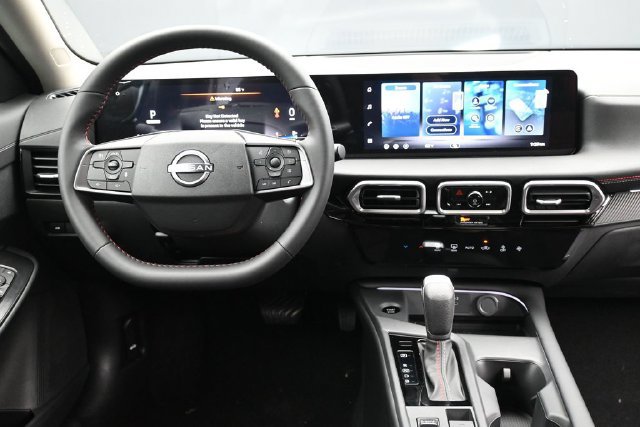New 2026 Nissan Sentra SR w/ Floor Mat Package FWD image 10