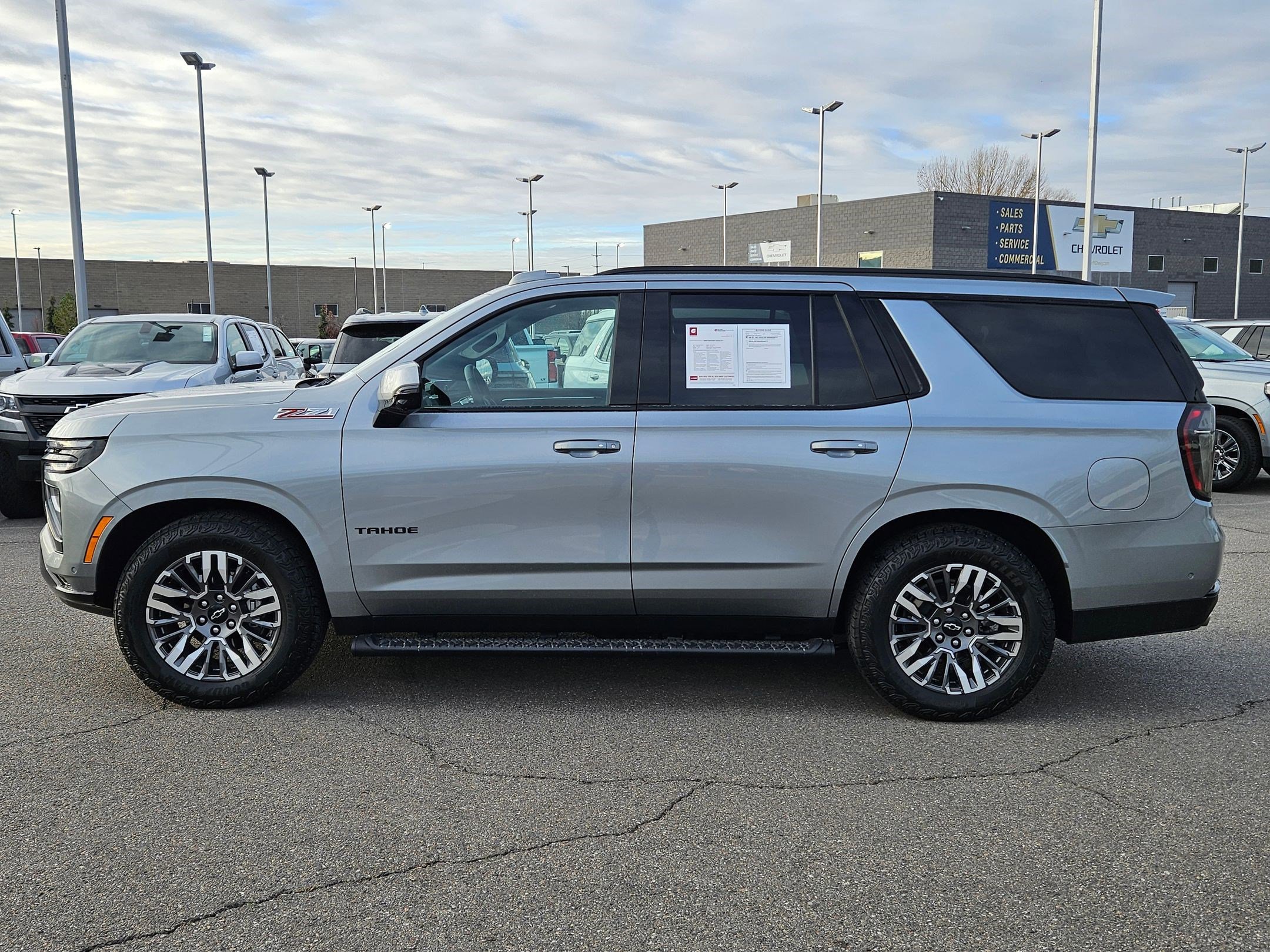 Used 2025 Chevrolet Tahoe Z71 w/ Z71 Off-Road Package image 7