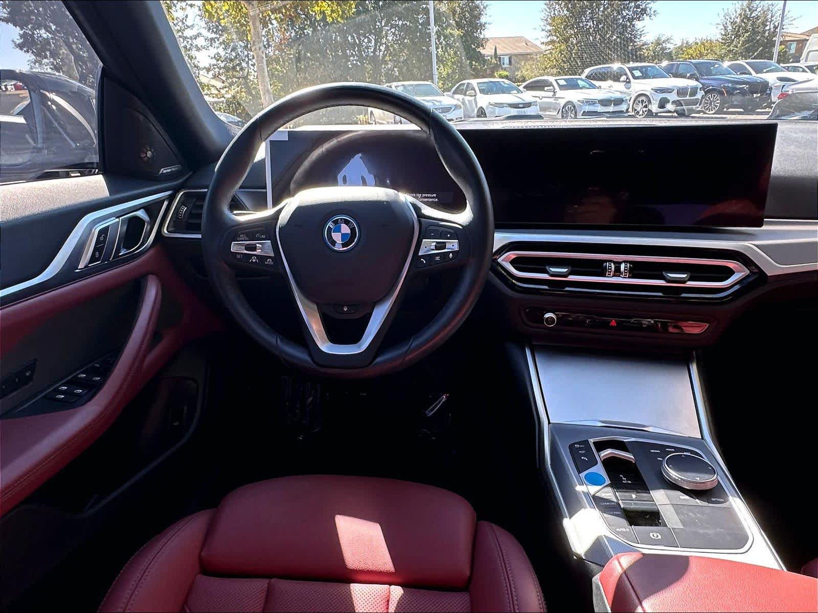 Used 2023 BMW i4 eDrive40 RWD image 10