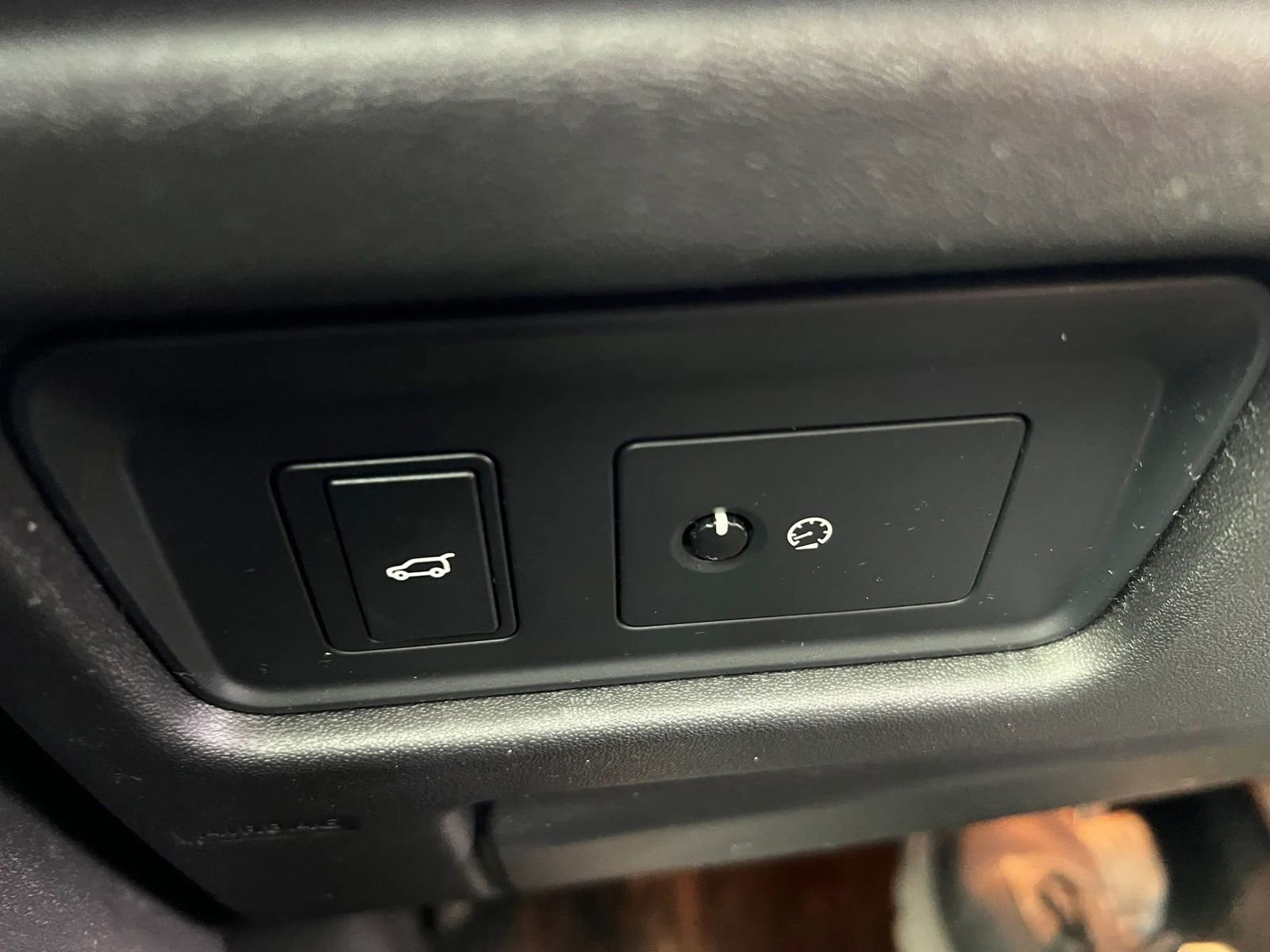 Used 2017 Land Rover Discovery Sport HSE AWD/4WD image 26