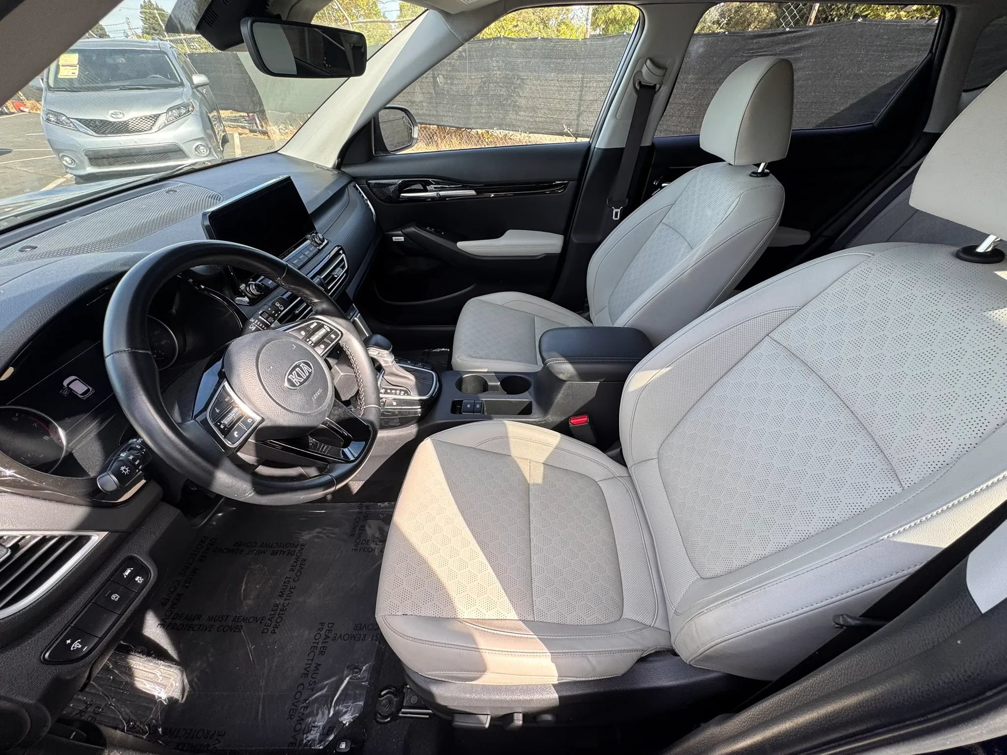 Used 2021 Kia Seltos SX AWD/4WD image 11