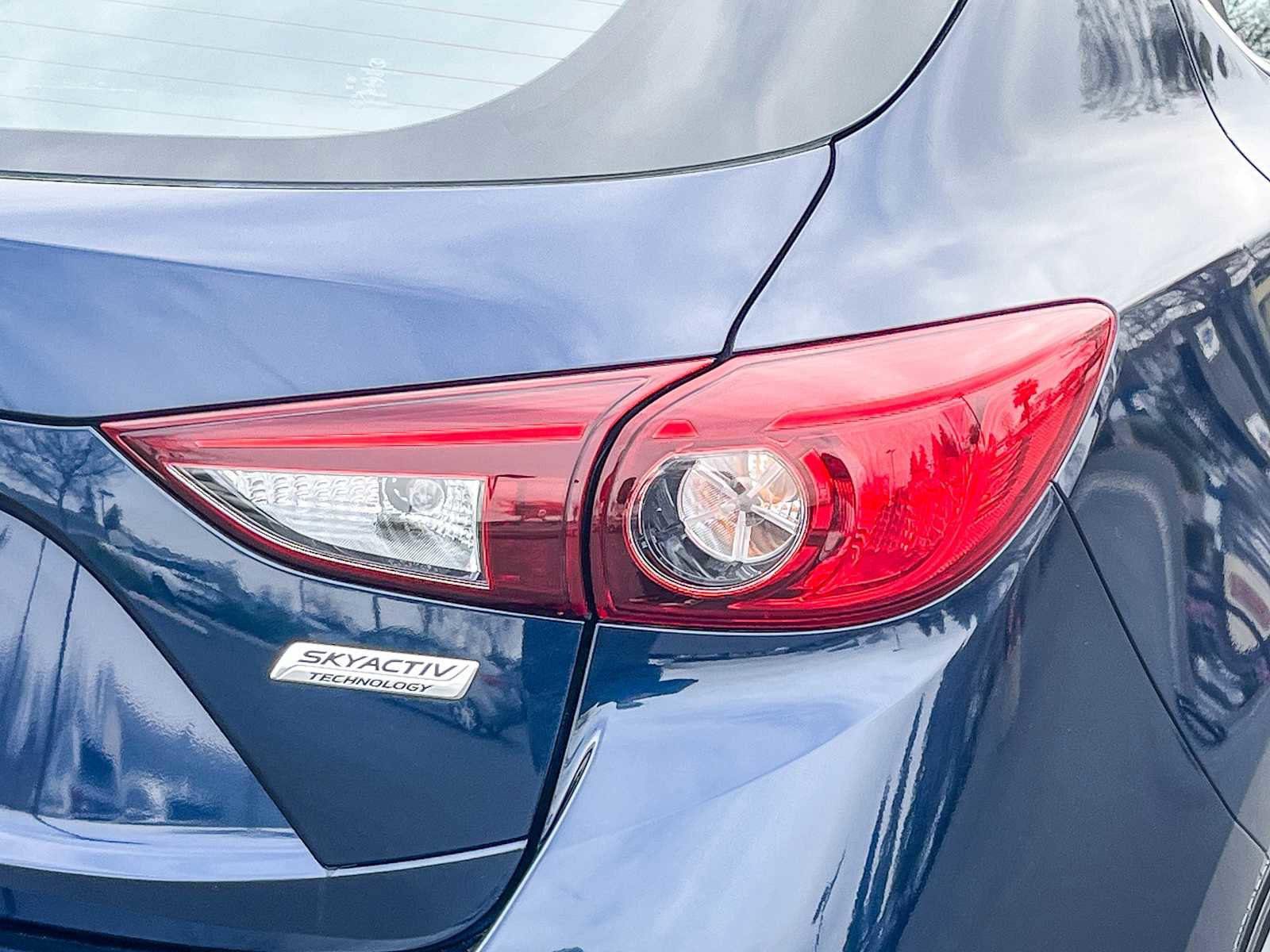 Used 2016 MAZDA MAZDA3 i Touring image 8