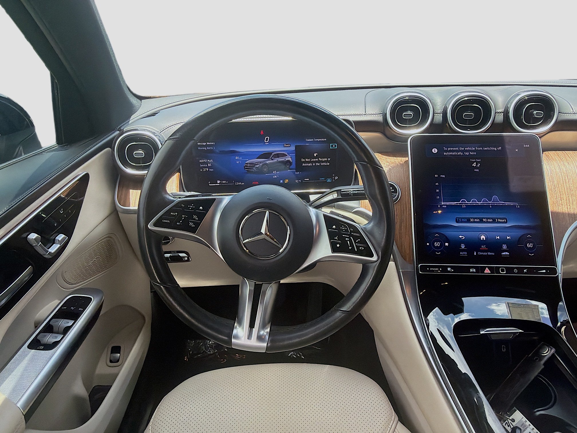Used 2024 Mercedes-Benz GLC 300 image 20