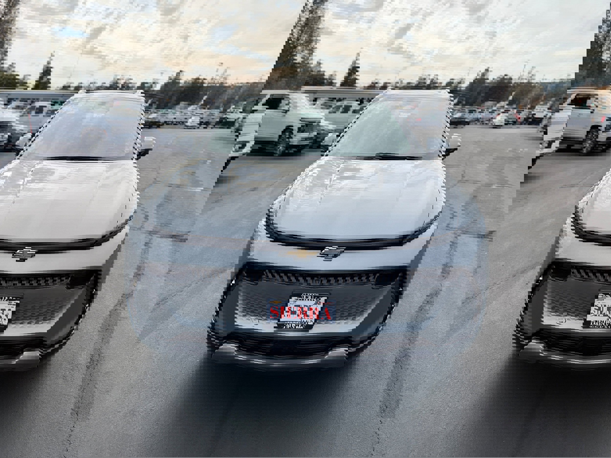 New 2026 Chevrolet Equinox EV LT image 2