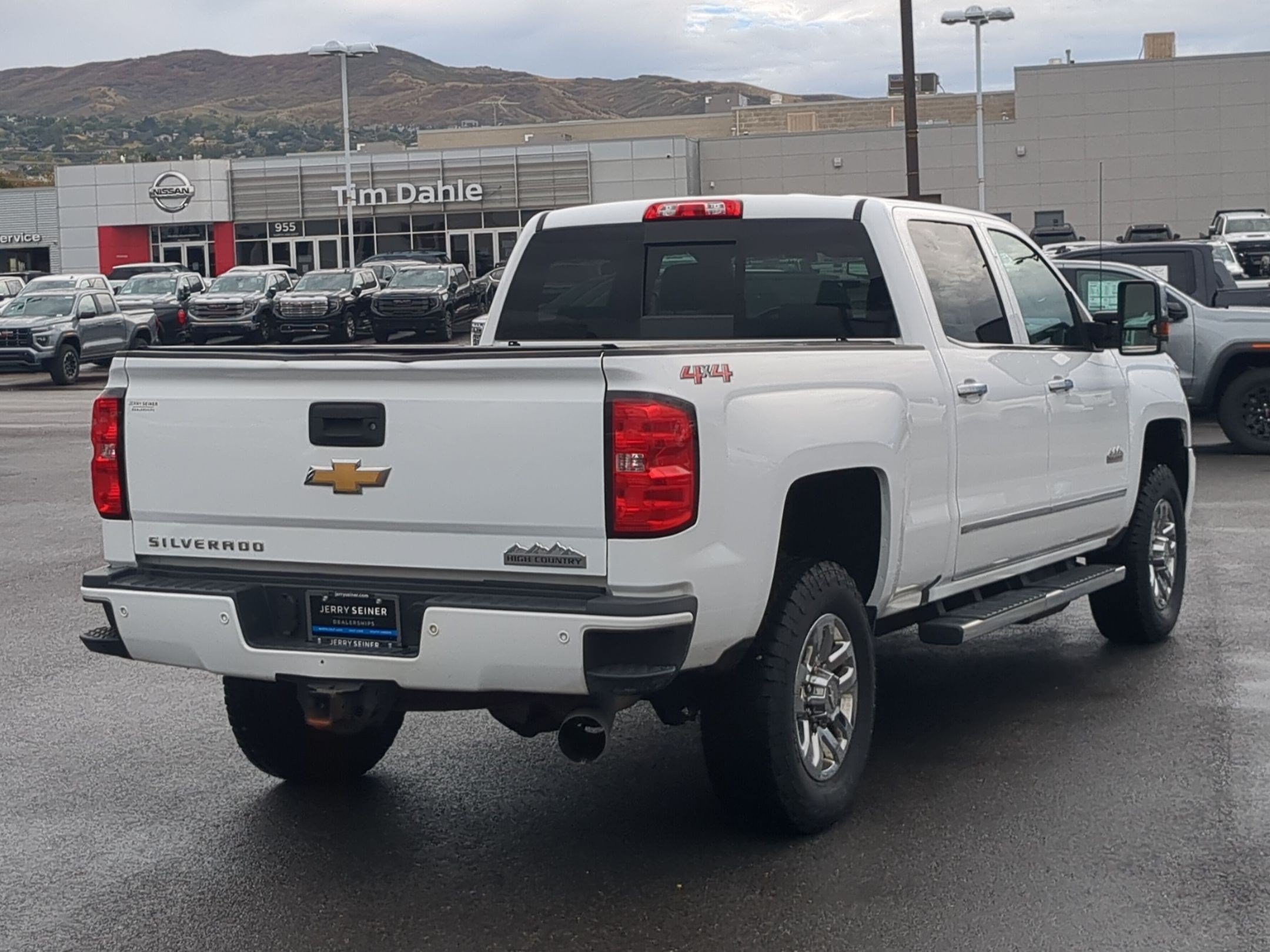 Certified 2019 Chevrolet Silverado 3500 High Country w/ Duramax Plus Package AWD/4WD image 6