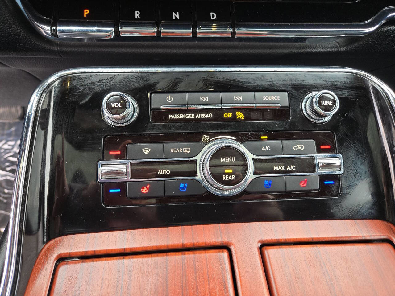 Used 2021 Lincoln Navigator L Reserve image 21