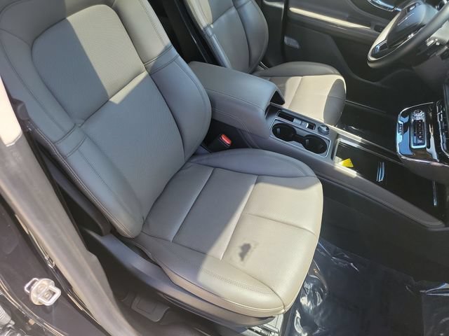 Used 2024 Lincoln Corsair Reserve w/ Equipment Group 201A AWD/4WD image 28