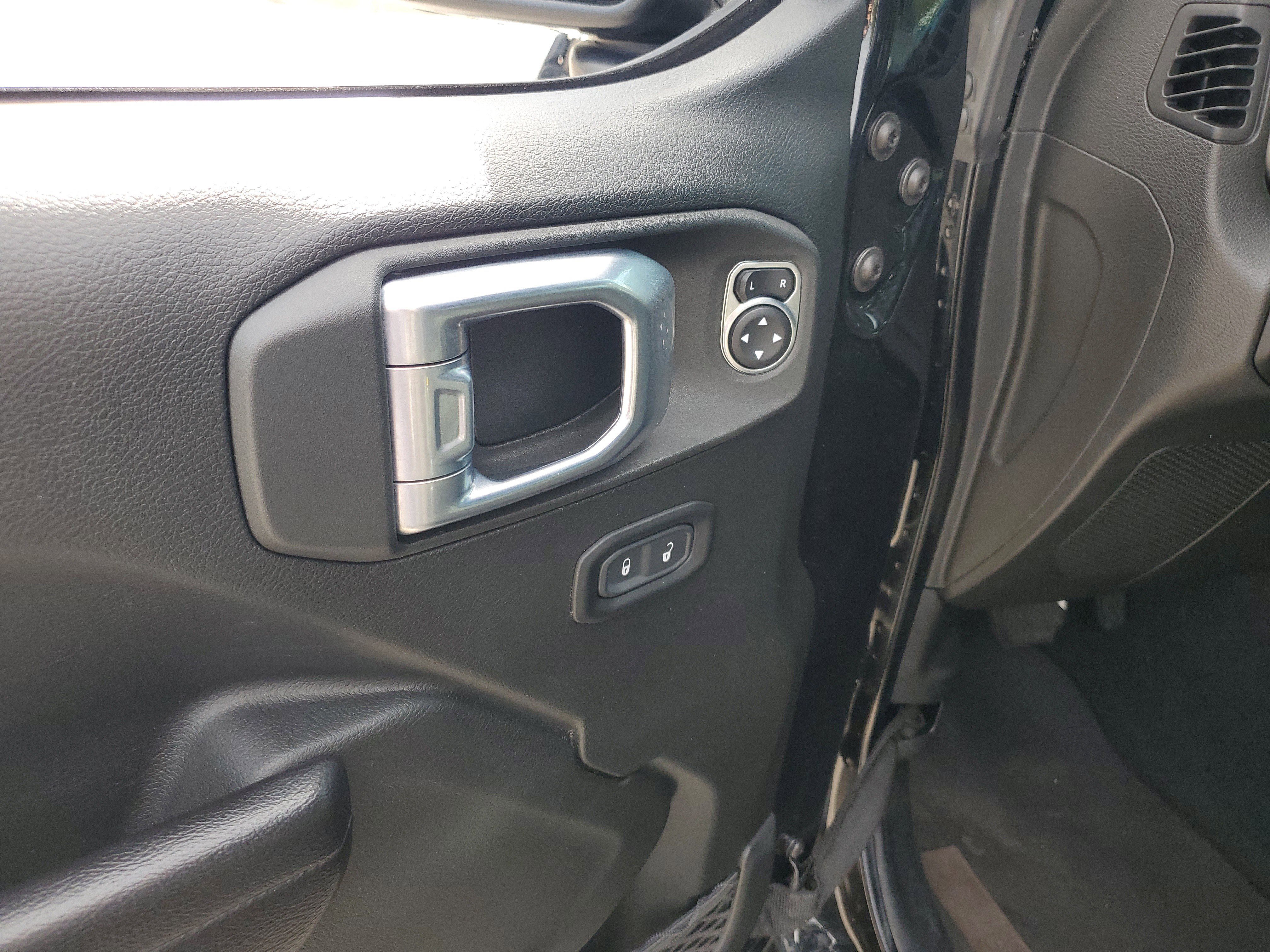 Used 2022 Jeep Wrangler Unlimited Sport image 14