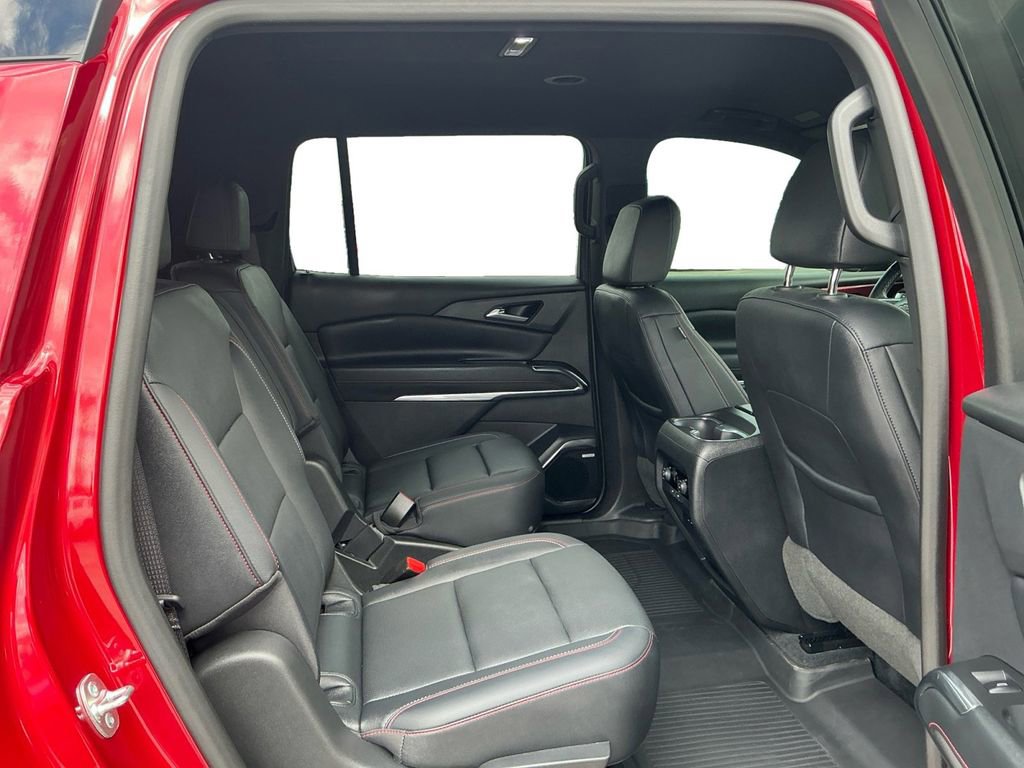 Used 2024 Chevrolet Traverse Z71 w/ Enhanced Driving Package image 23