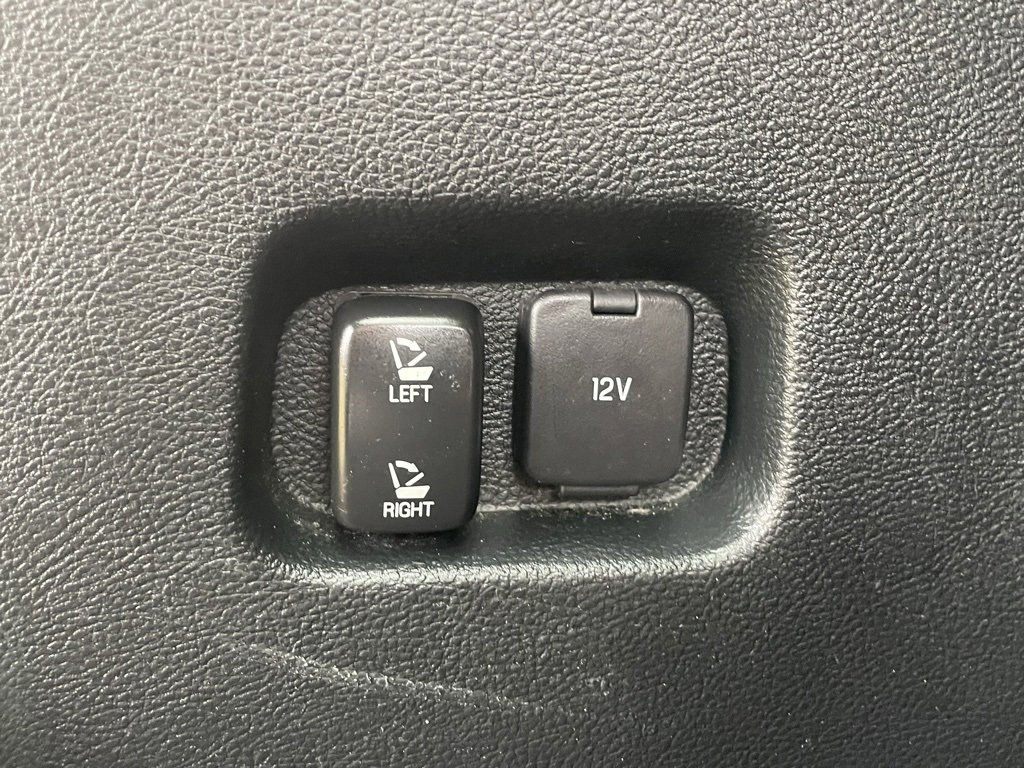 Used 2020 Ford Edge ST w/ Cold Weather Package image 19