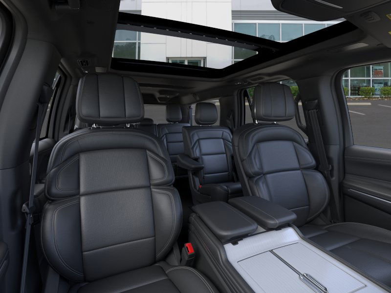 New 2026 Lincoln Navigator L Reserve w/ Jet Appearance Package image 10