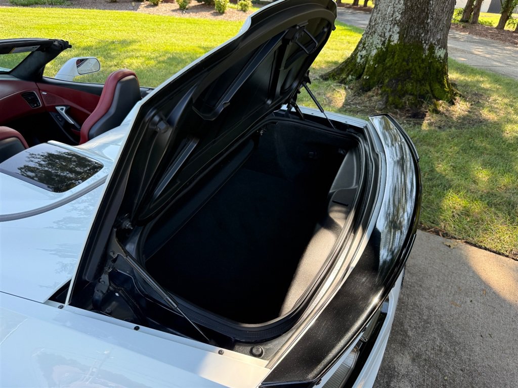 Used 2018 Chevrolet Corvette Z06 RWD image 59