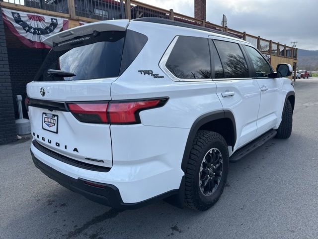 Used 2025 Toyota Sequoia Platinum image 8
