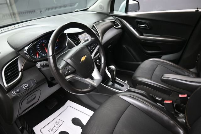 Used 2019 Chevrolet Trax LT w/ LT Convenience Package FWD image 17