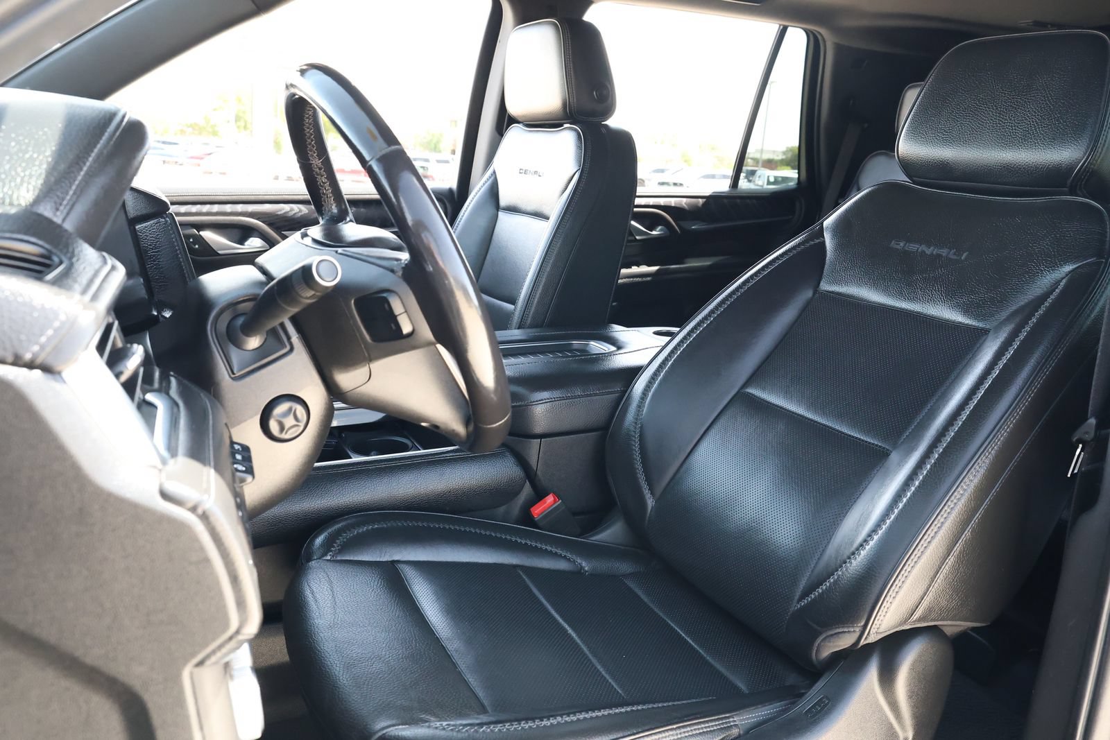 Used 2022 GMC Yukon Denali w/ Max Trailering Package AWD/4WD image 29