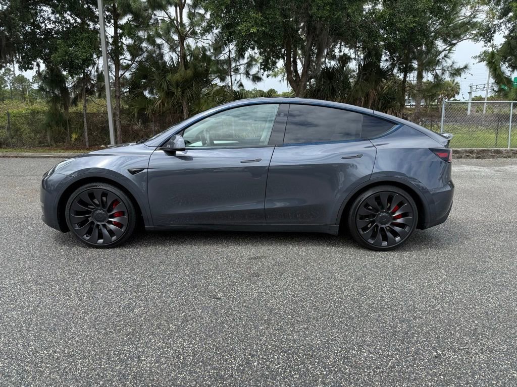 Used 2023 Tesla Model Y Performance image 15
