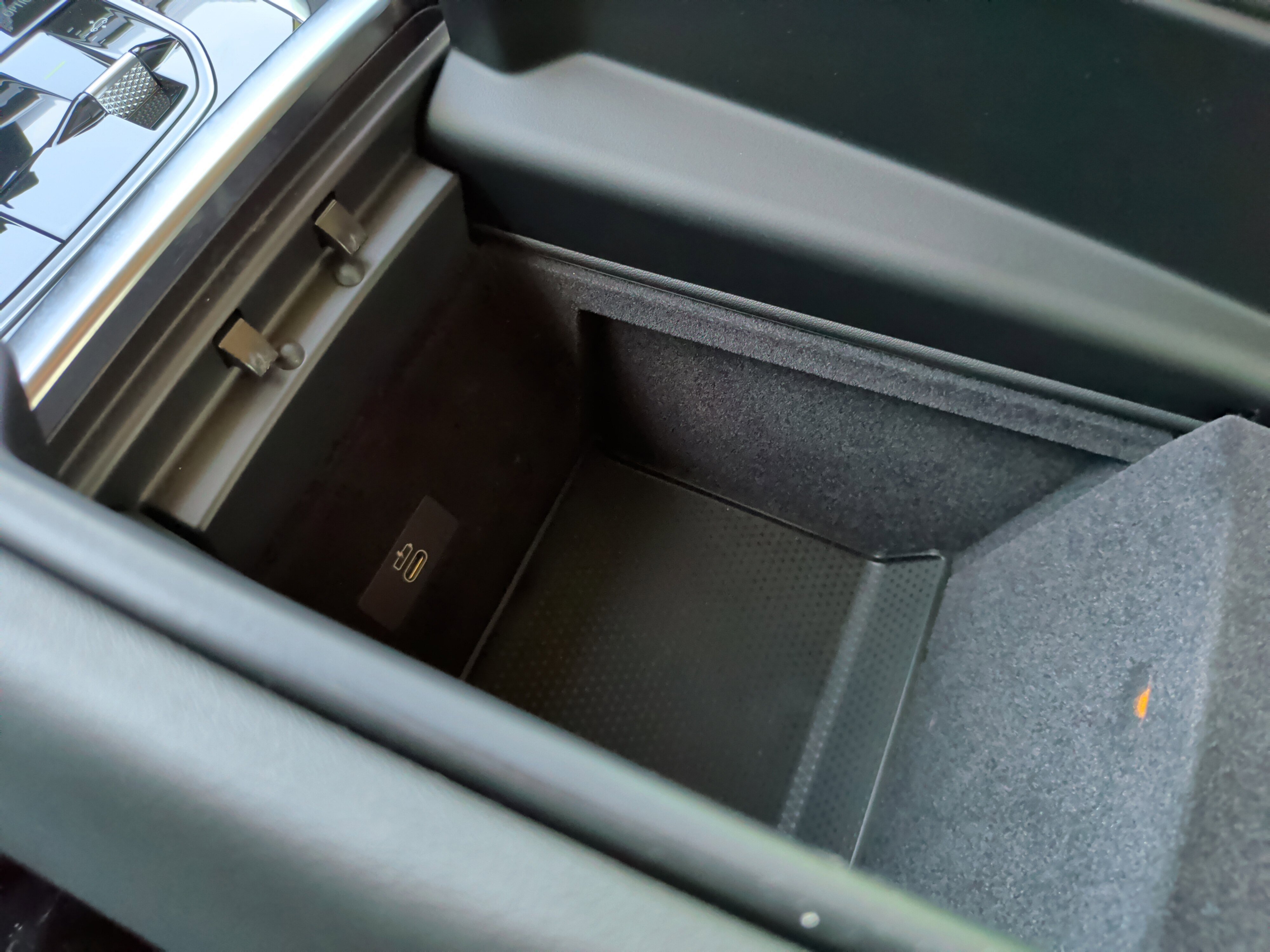 Certified 2024 BMW X7 xDrive40i w/ Premium Package image 22