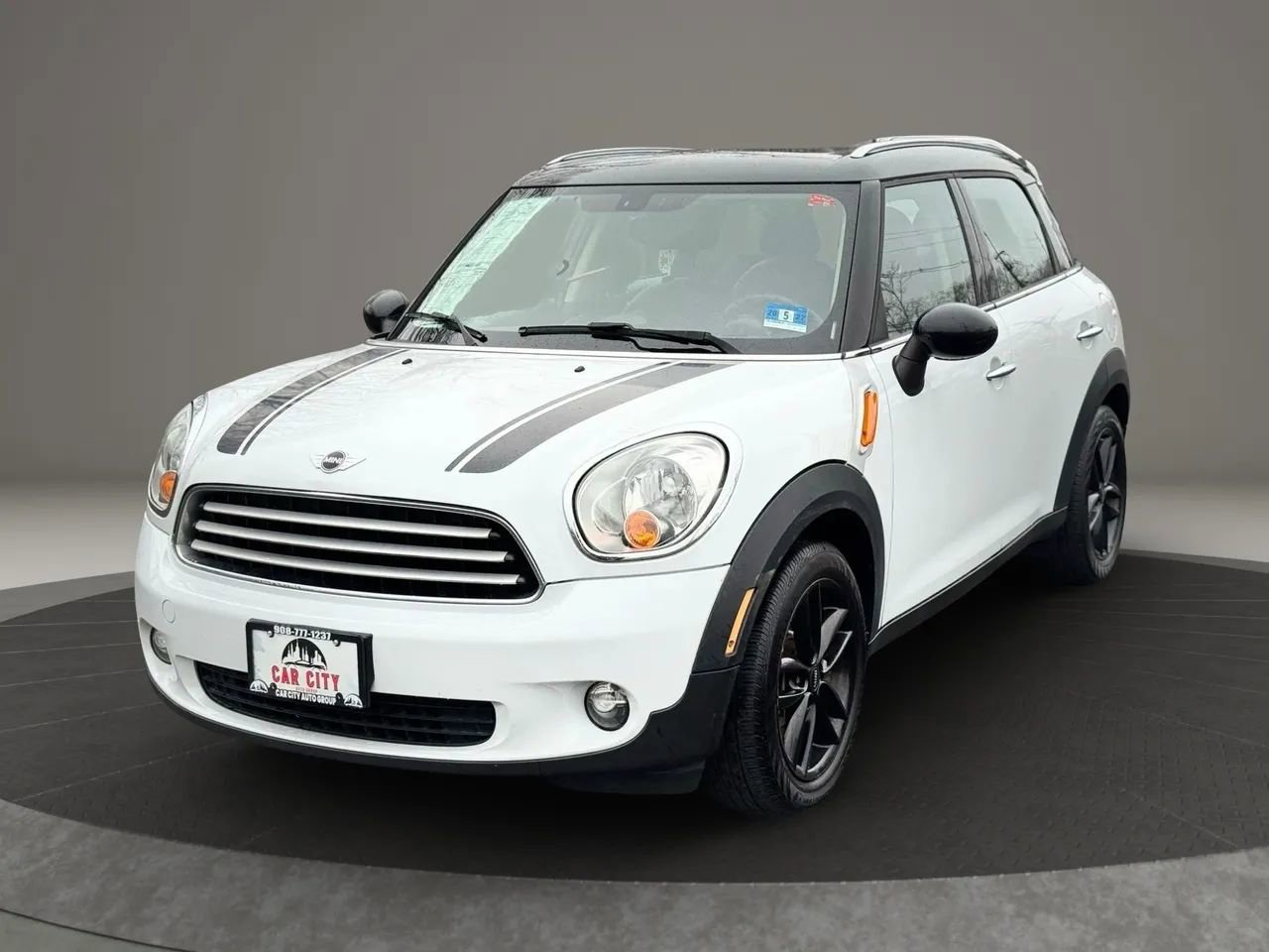 Used 2014 MINI Cooper Countryman Cooper Hatchback 4D image 2
