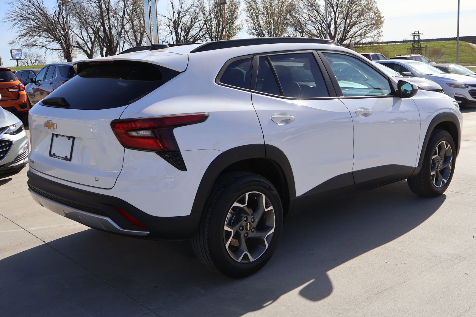Used 2025 Chevrolet Trax LT image 6