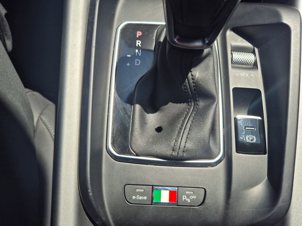 Used 2024 Alfa Romeo Tonale Veloce AWD/4WD image 21