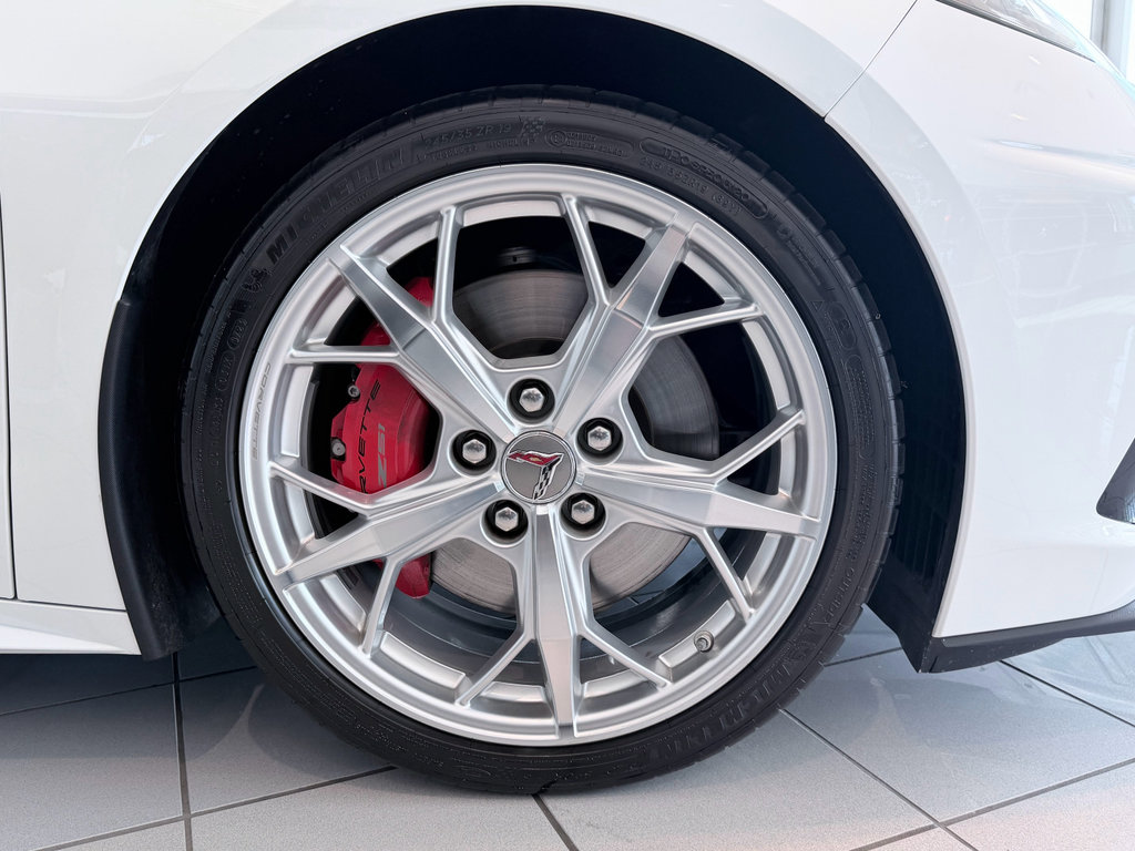 Used 2023 Chevrolet Corvette Stingray Preferred Cpe w/ Z51 Performance Package RWD image 31