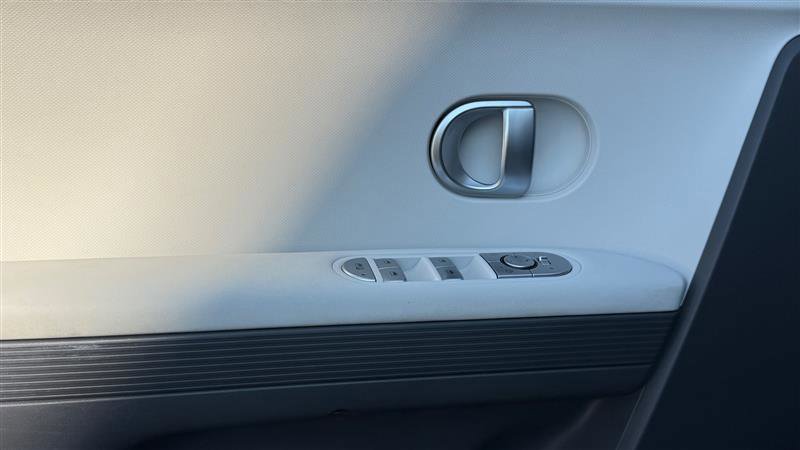 Used 2024 Hyundai Ioniq 5 SEL image 12