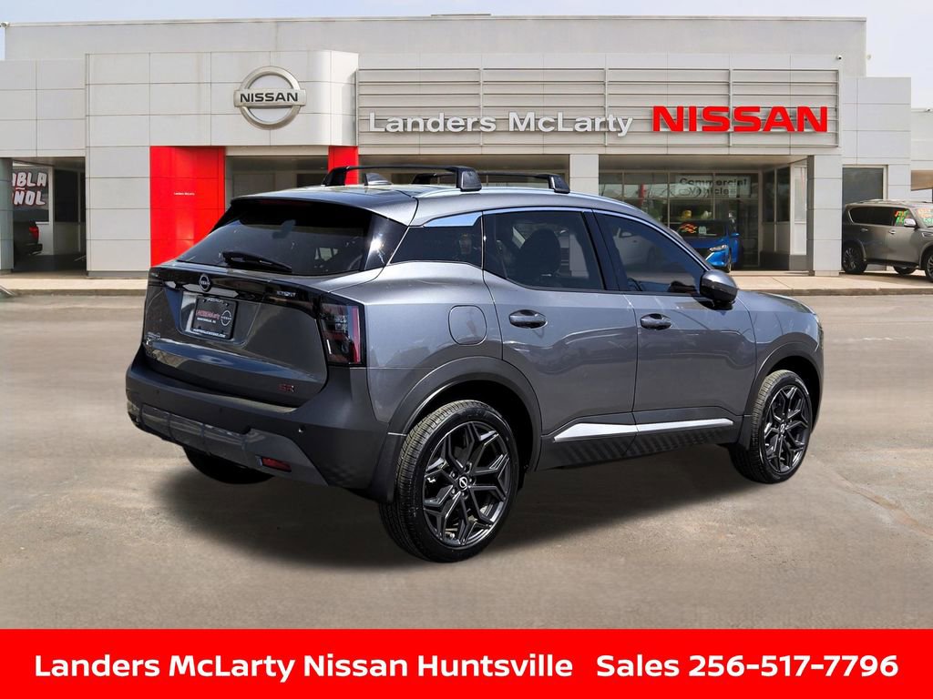 Used 2025 Nissan Kicks SR w/ Illumination Package image 3