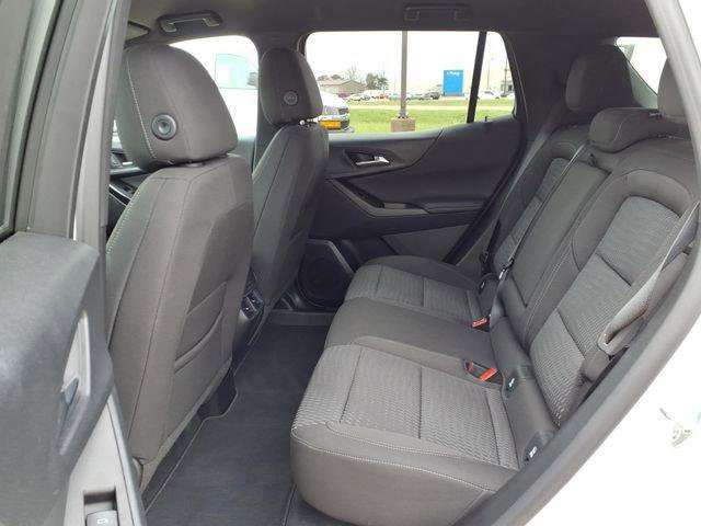 Used 2026 Chevrolet Equinox LT AWD/4WD image 16