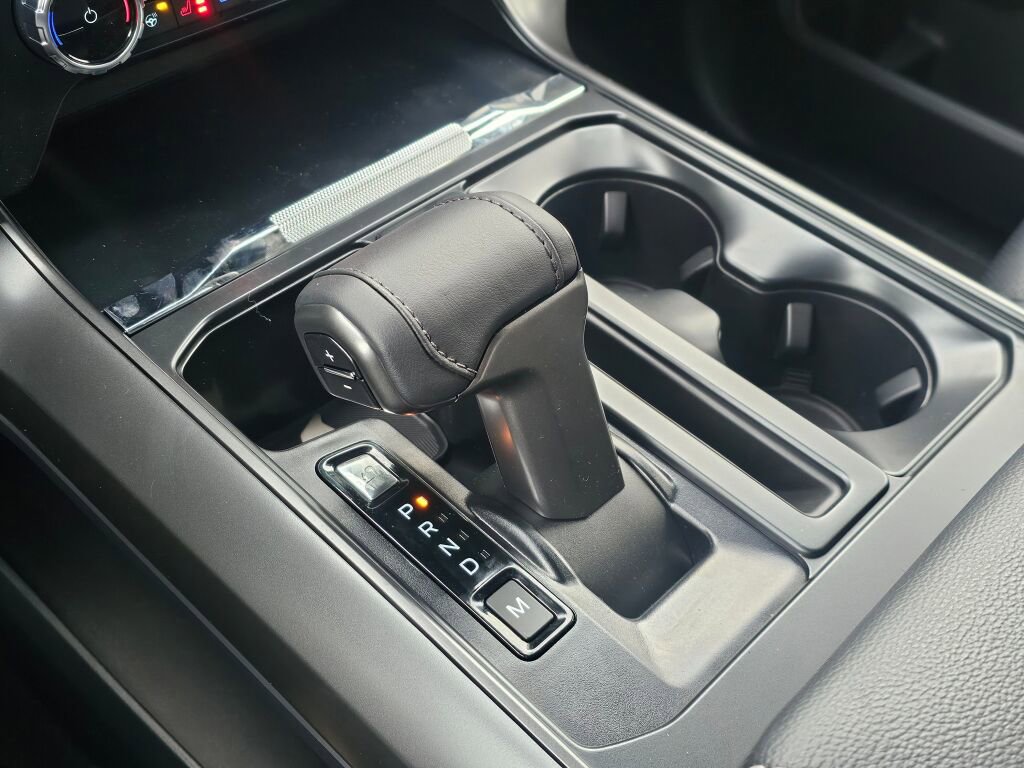 New 2025 Ford F150 Lariat w/ Equipment Group 502A High image 19