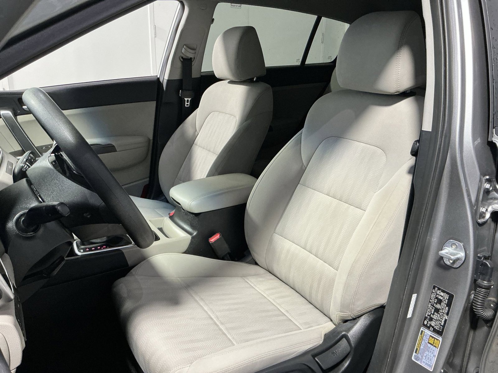 Used 2020 Kia Sportage LX FWD image 14