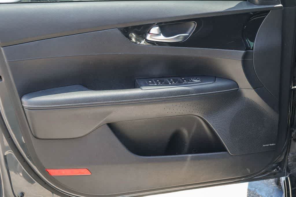 Used 2021 Kia Forte GT-Line FWD image 19