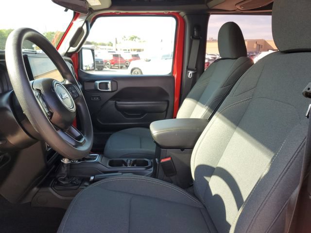 Used 2026 Jeep Wrangler Sport AWD/4WD image 5