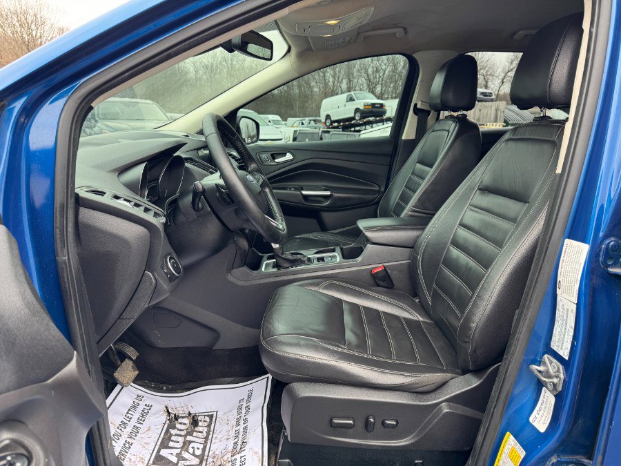 Used 2017 Ford Escape Titanium image 15