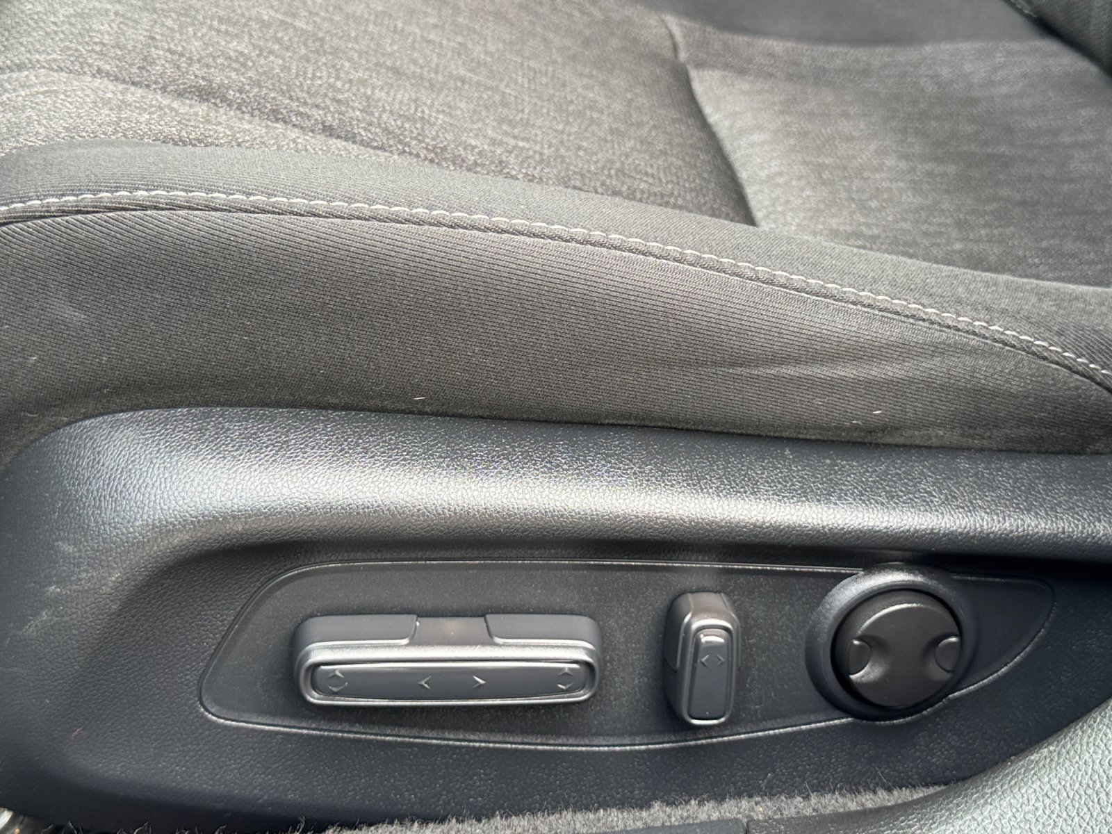 Used 2023 Honda Accord EX image 17