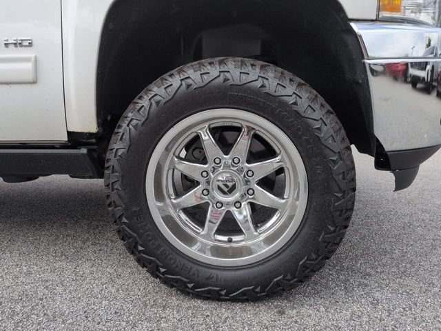 Used 2011 Chevrolet Silverado 2500 LT w/ Interior Plus Package RWD image 10