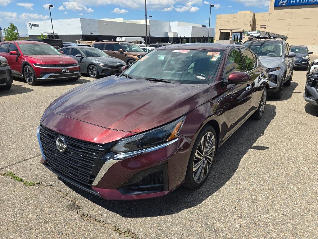 Used 2023 Nissan Altima 2.5 SL AWD/4WD image 1