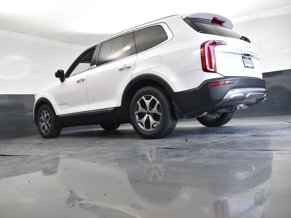 Used 2022 Kia Telluride EX image 24