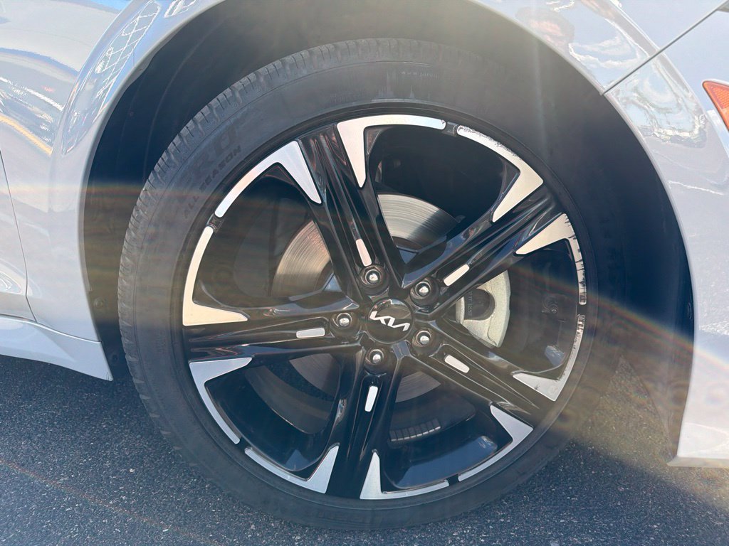 Used 2023 Kia K5 GT-Line w/ GT-Line Premium Package FWD image 10