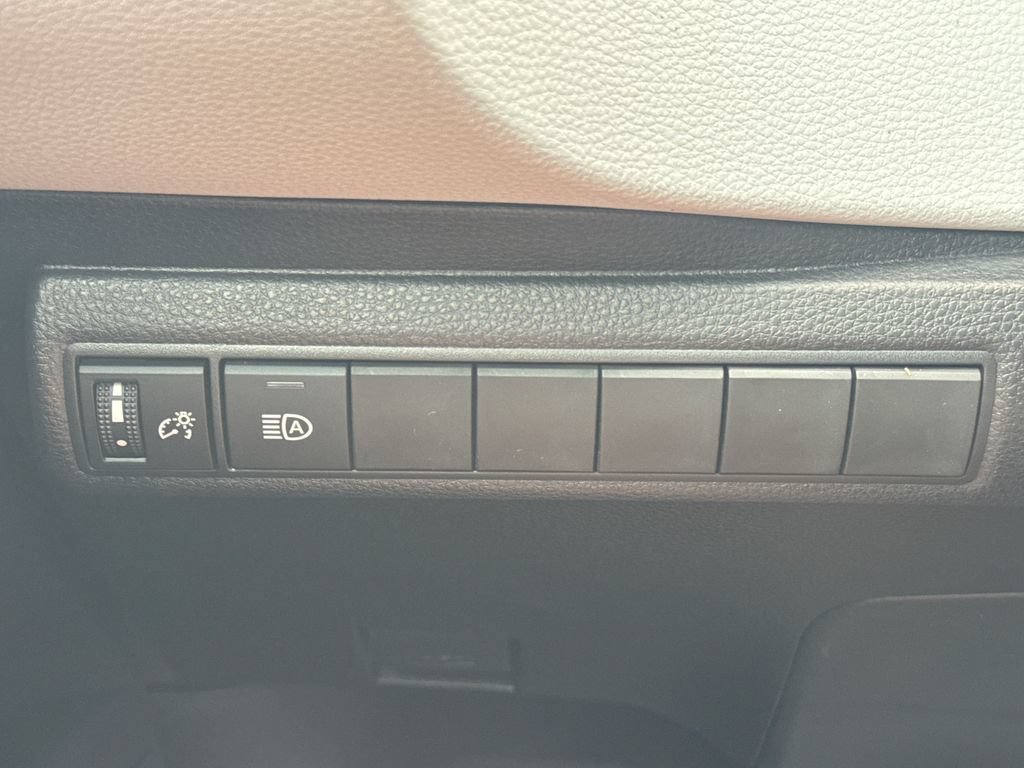 New 2026 Toyota Corolla SE w/ SE Package FWD image 31