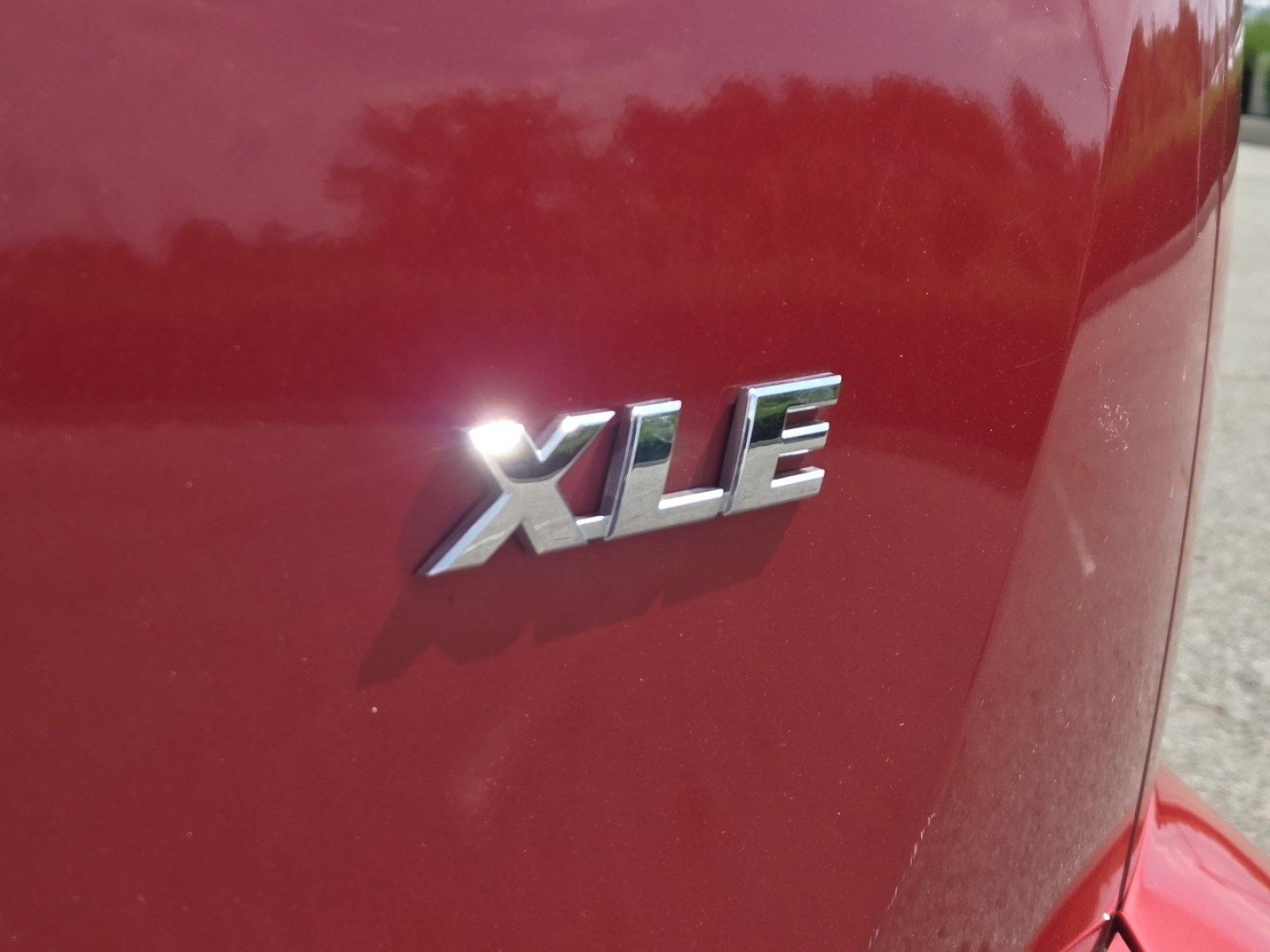 Used 2016 Toyota RAV4 XLE FWD image 9