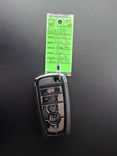 Used 2023 Lincoln Aviator AWD w/ Class IV Trailer Tow Package image 18