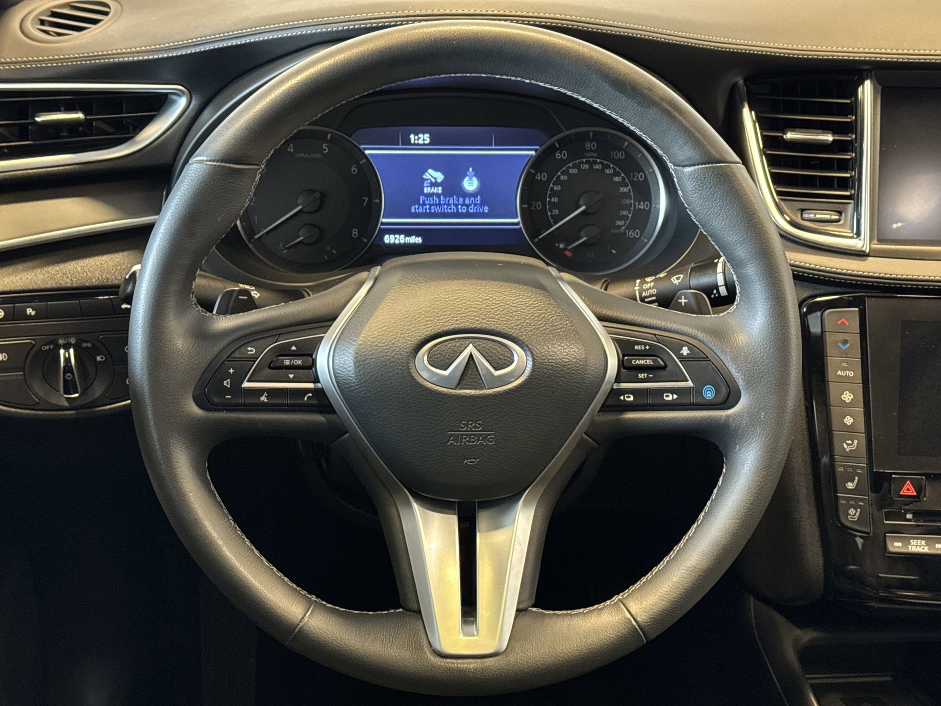 Certified 2025 INFINITI QX55 Essential image 14