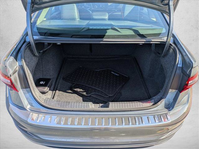 Certified 2024 Volkswagen Jetta SE FWD image 6