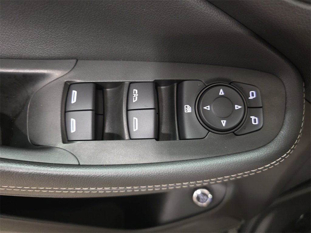 Used 2021 Buick Encore GX Select image 27