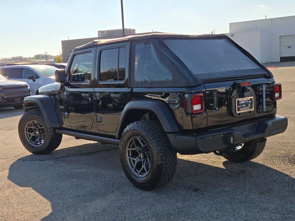 Used 2021 Jeep Wrangler Unlimited Sport image 12