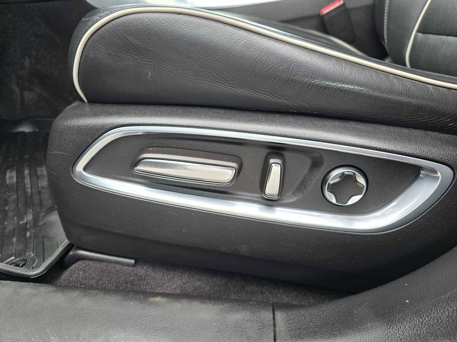 Used 2019 Acura MDX SH-AWD w/ Advance Package image 24