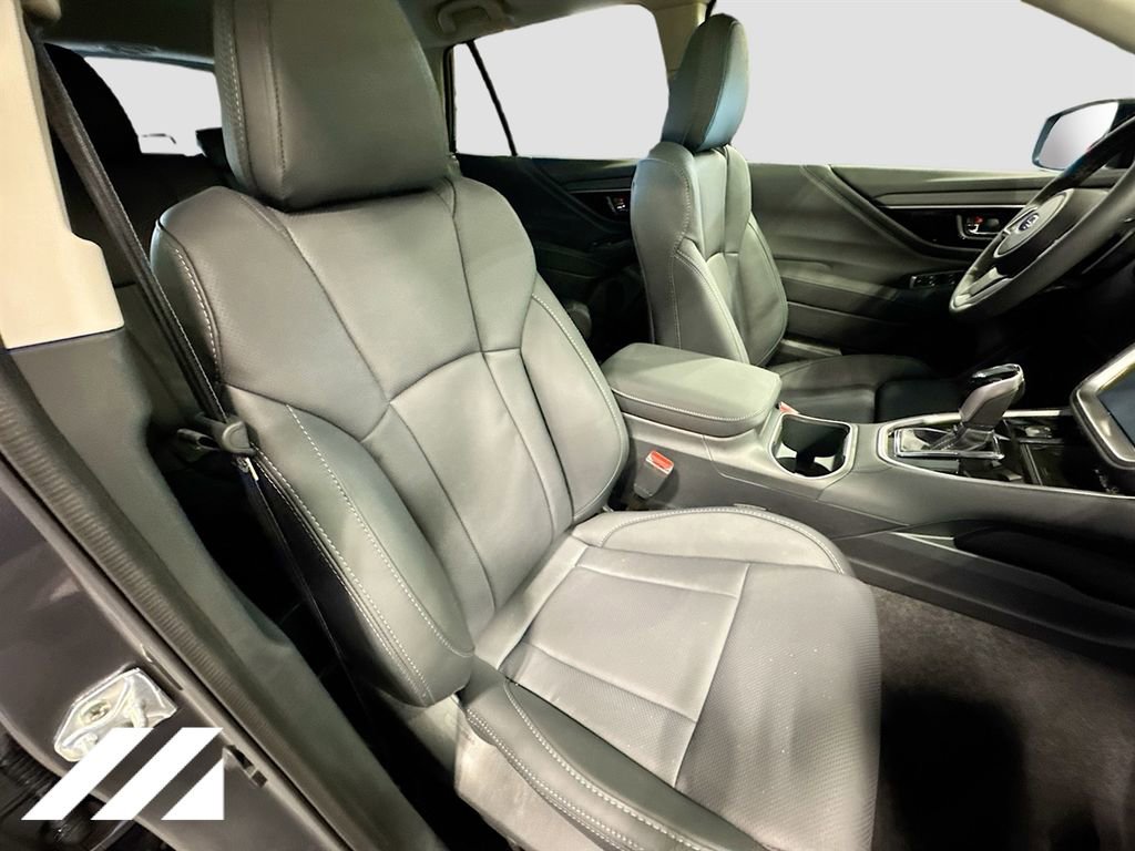 Certified 2025 Subaru Outback Limited image 31