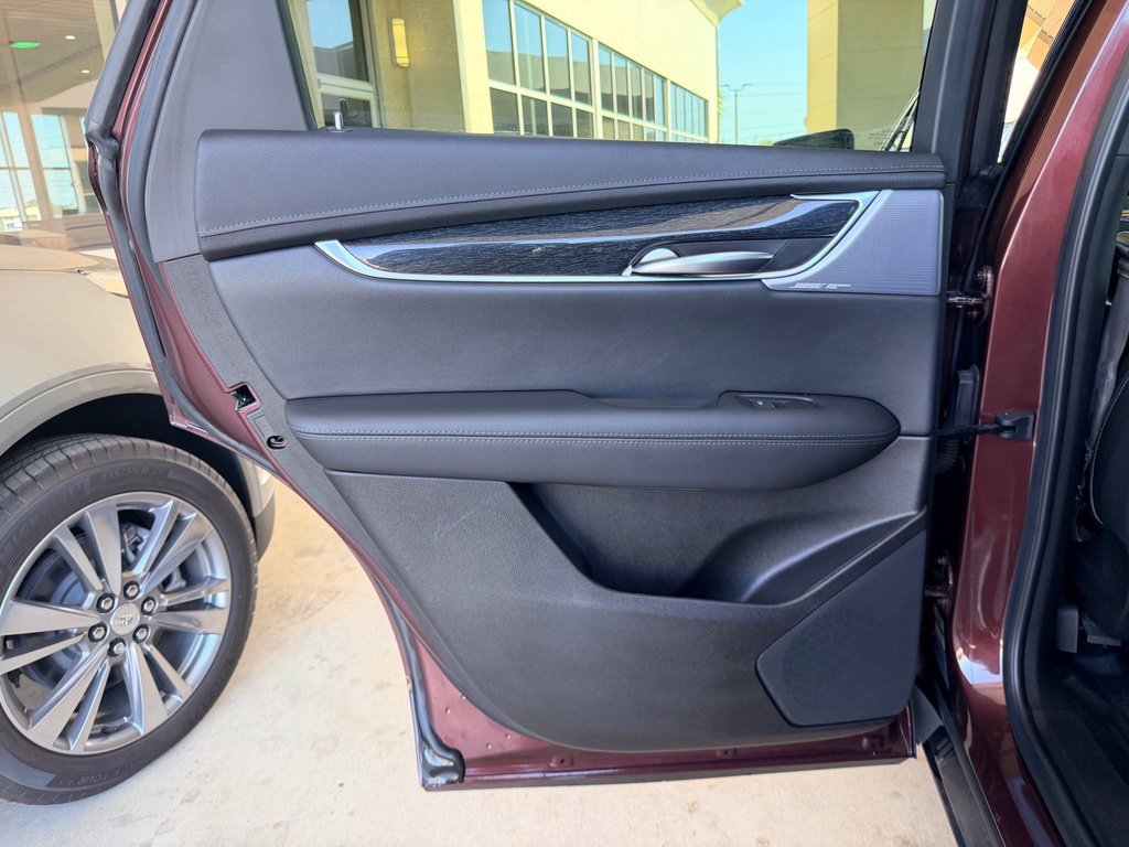Used 2023 Cadillac XT5 Premium Luxury AWD/4WD image 28