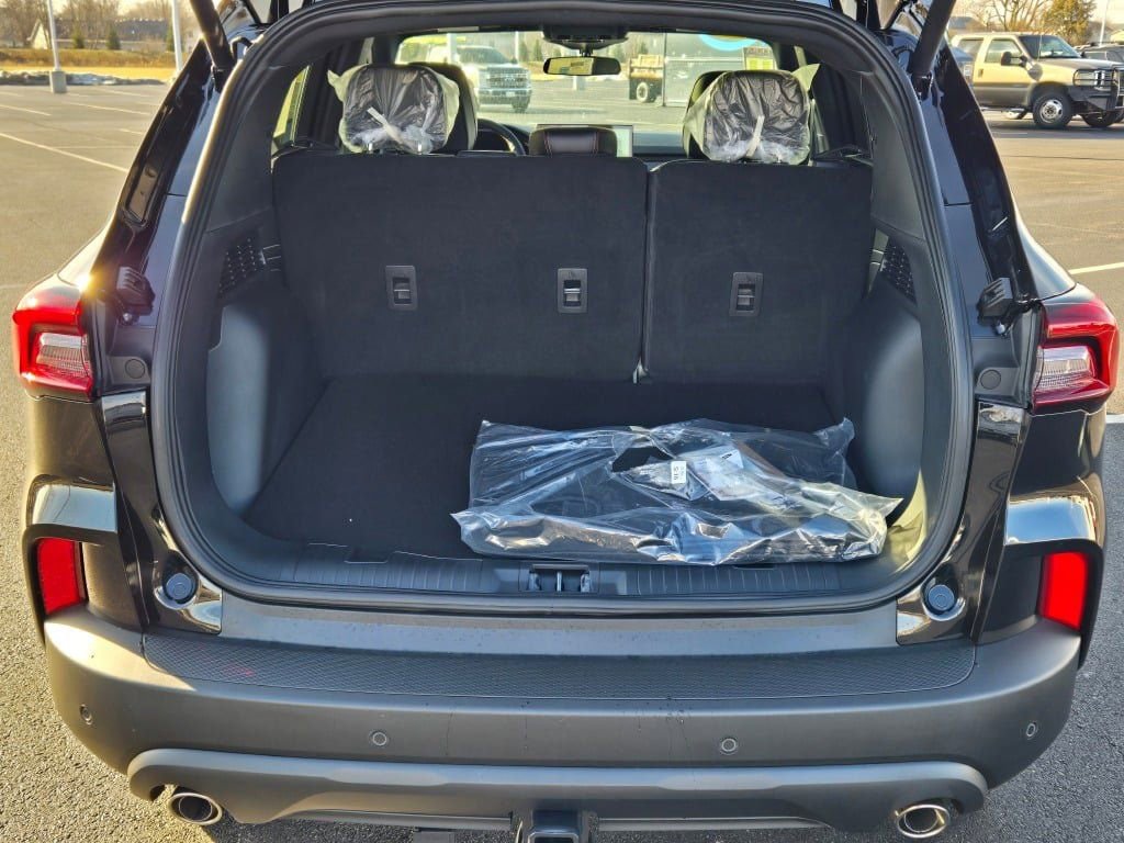 New 2026 Ford Escape ST-Line Select w/ Tech Pack #2 image 14